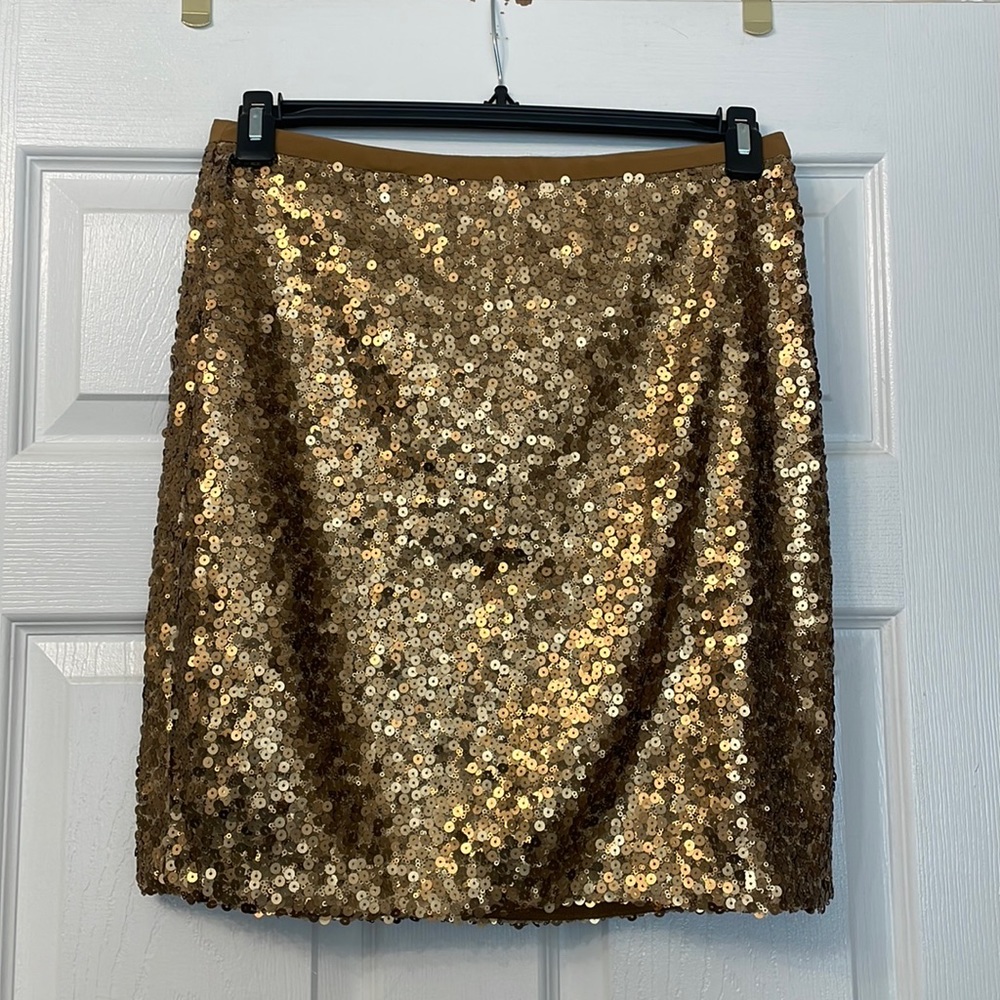 Madewell Sequins Gold skirt!! Fashionable adorable!